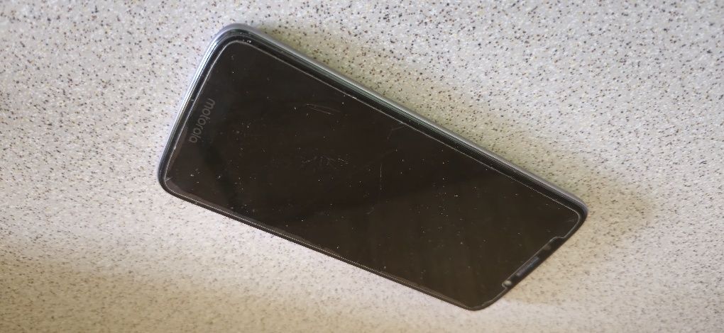 Motorola E5 2/16GB