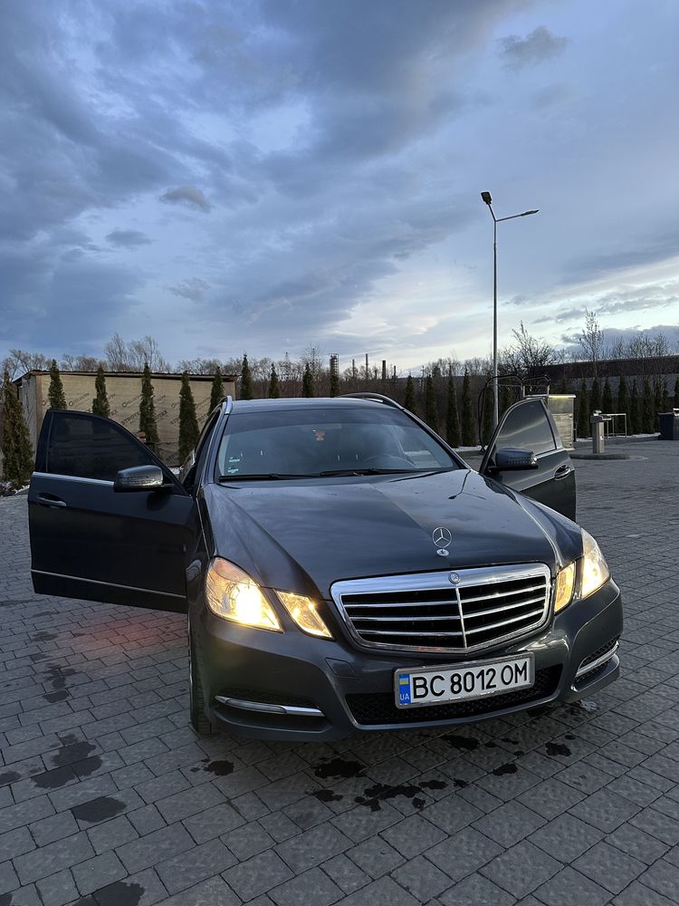 Mercedes - benz Е-class 212   2012