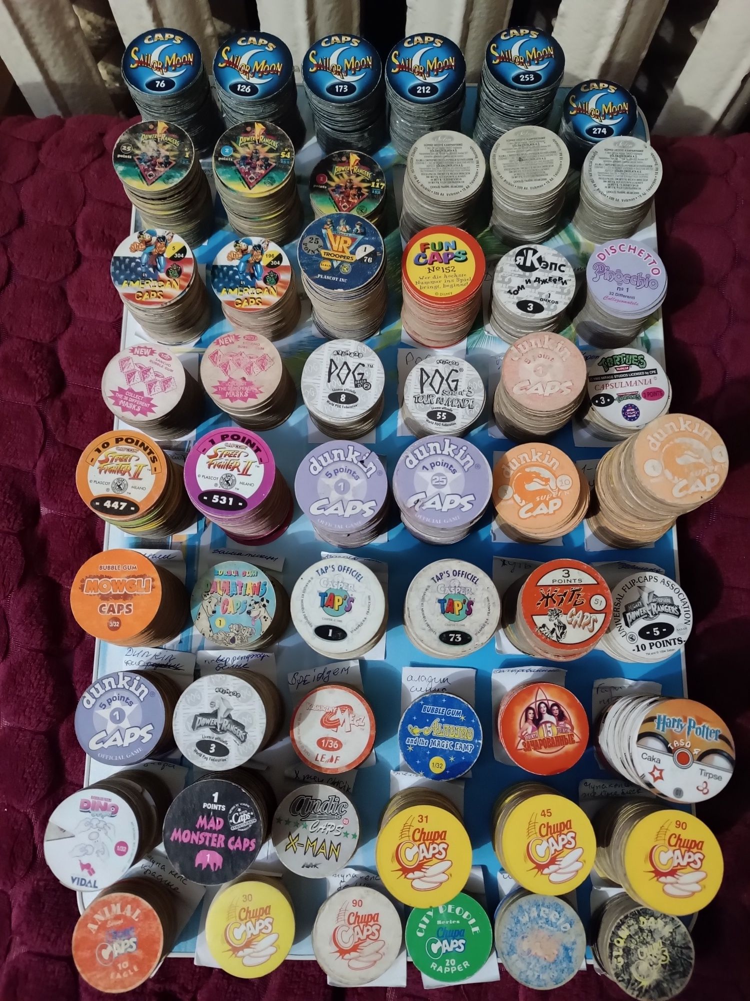 Продам кепсы,фишки,мортал комбат,ню,покемон и т.д.