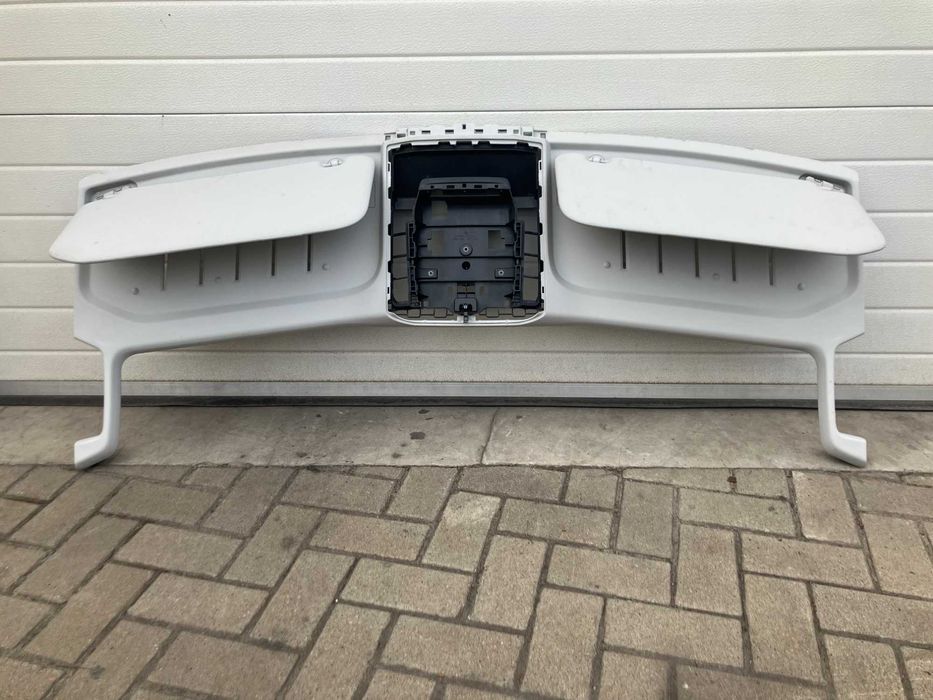 Półka polka górna osłony przeciw słoneczne VW crafter II 7C0 MAN TGE