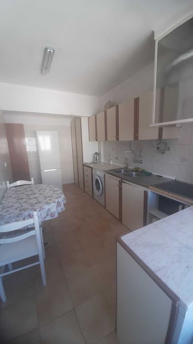 Quarto casal em Alhandra, V. F. Xira