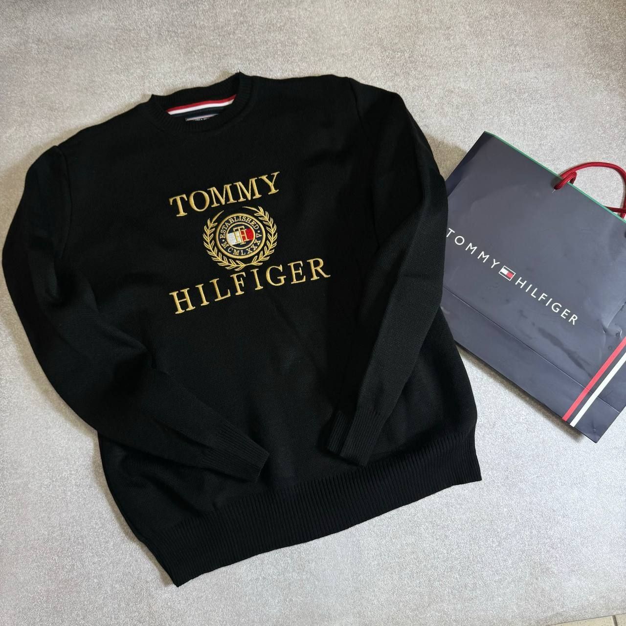 TOMMY HILFIGER 2024 Жіночий світшот кофта не худі чорна черная женская