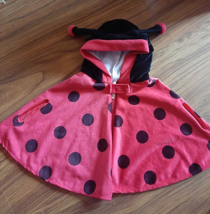 Pelerynka biedronki 2-3lata