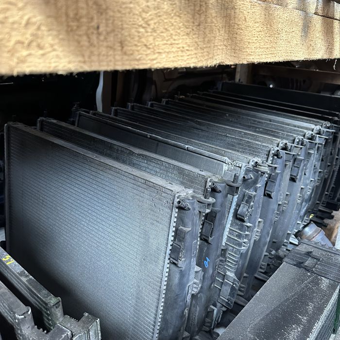 Телевізор підсилювач передок Nissan Qashqai J10 запчасти