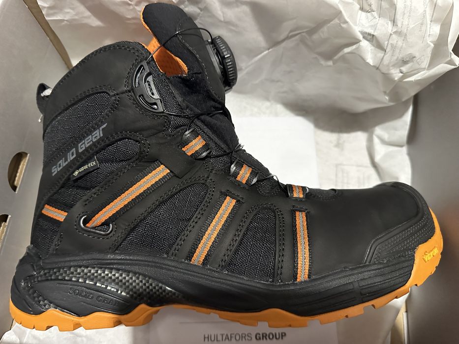 Buty 40 z membraną 41 Gore-Tex 42 Solid Gear 43 Phoenix GTX 44 45