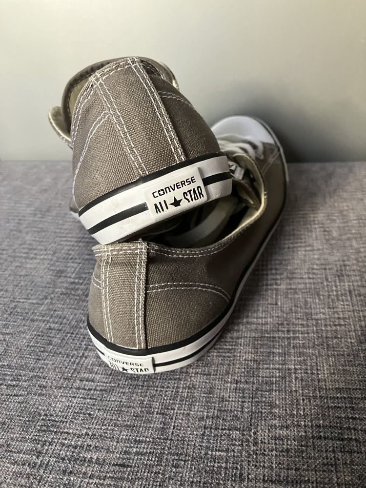 Продам кеди converse