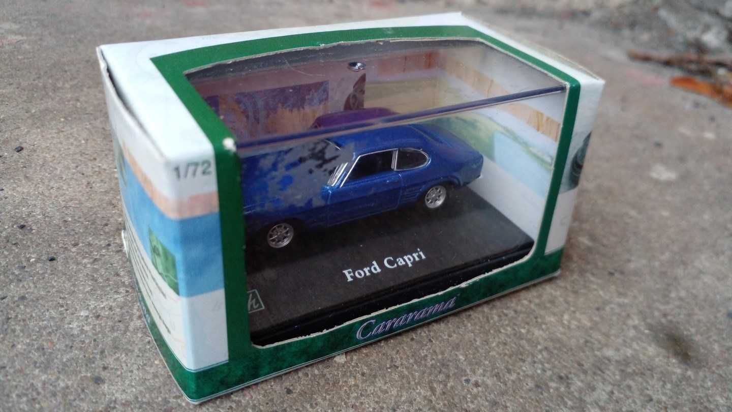 Ford Capri 1:72 Cararama niebieski model samochodu