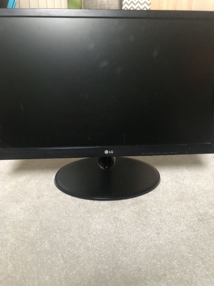 Monitor LG 22 calowy