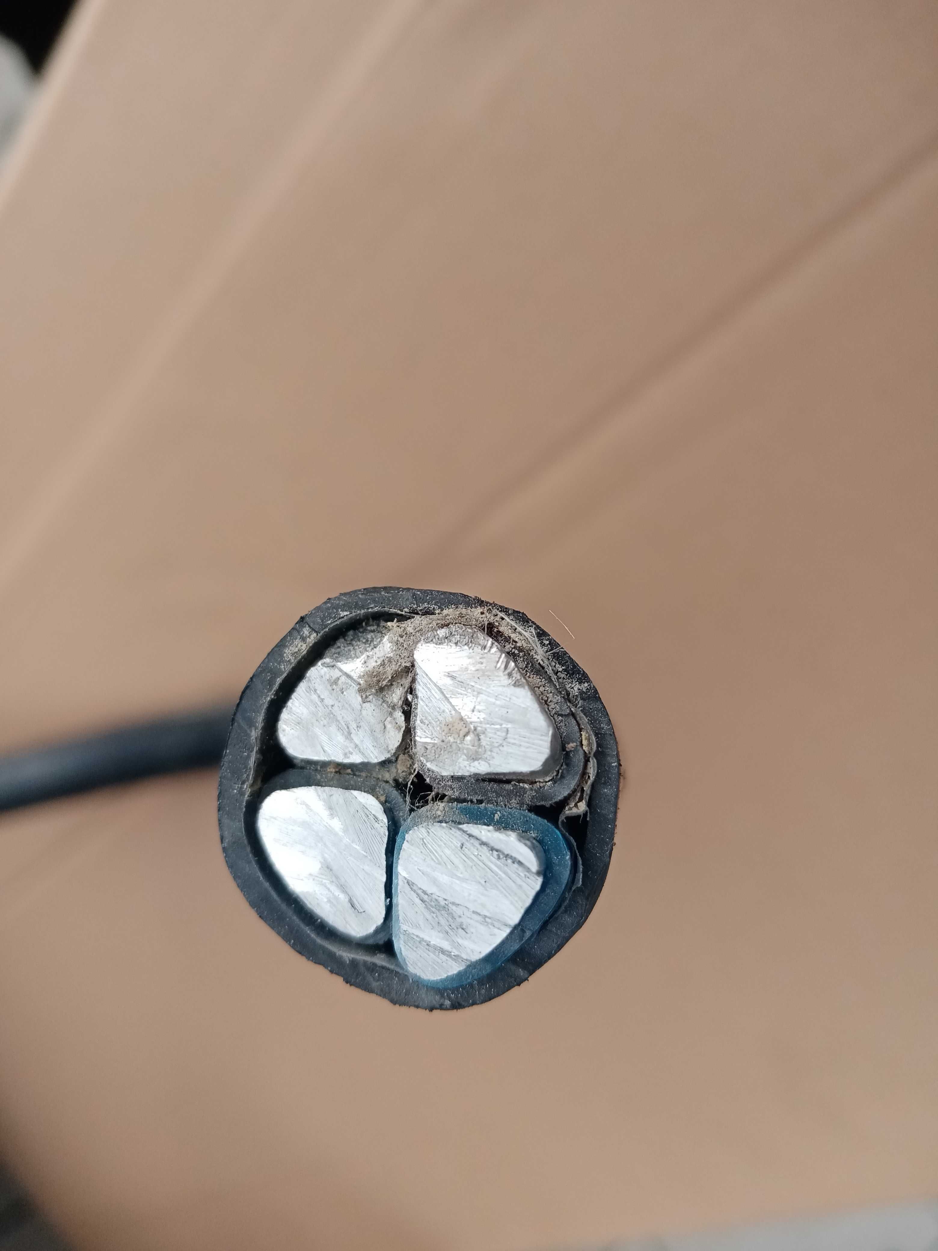 Kabel energetyczny YAKY 4x25mm2  1kV