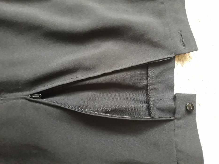 Юбка миди офисная чёрная L как новая