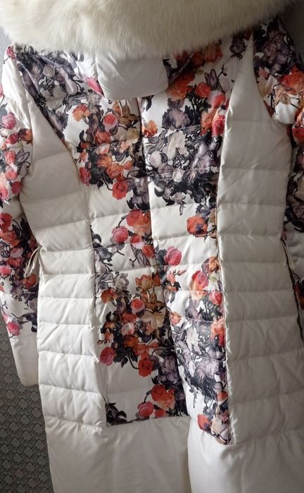 Жіночий зимовий пуховик, пальто