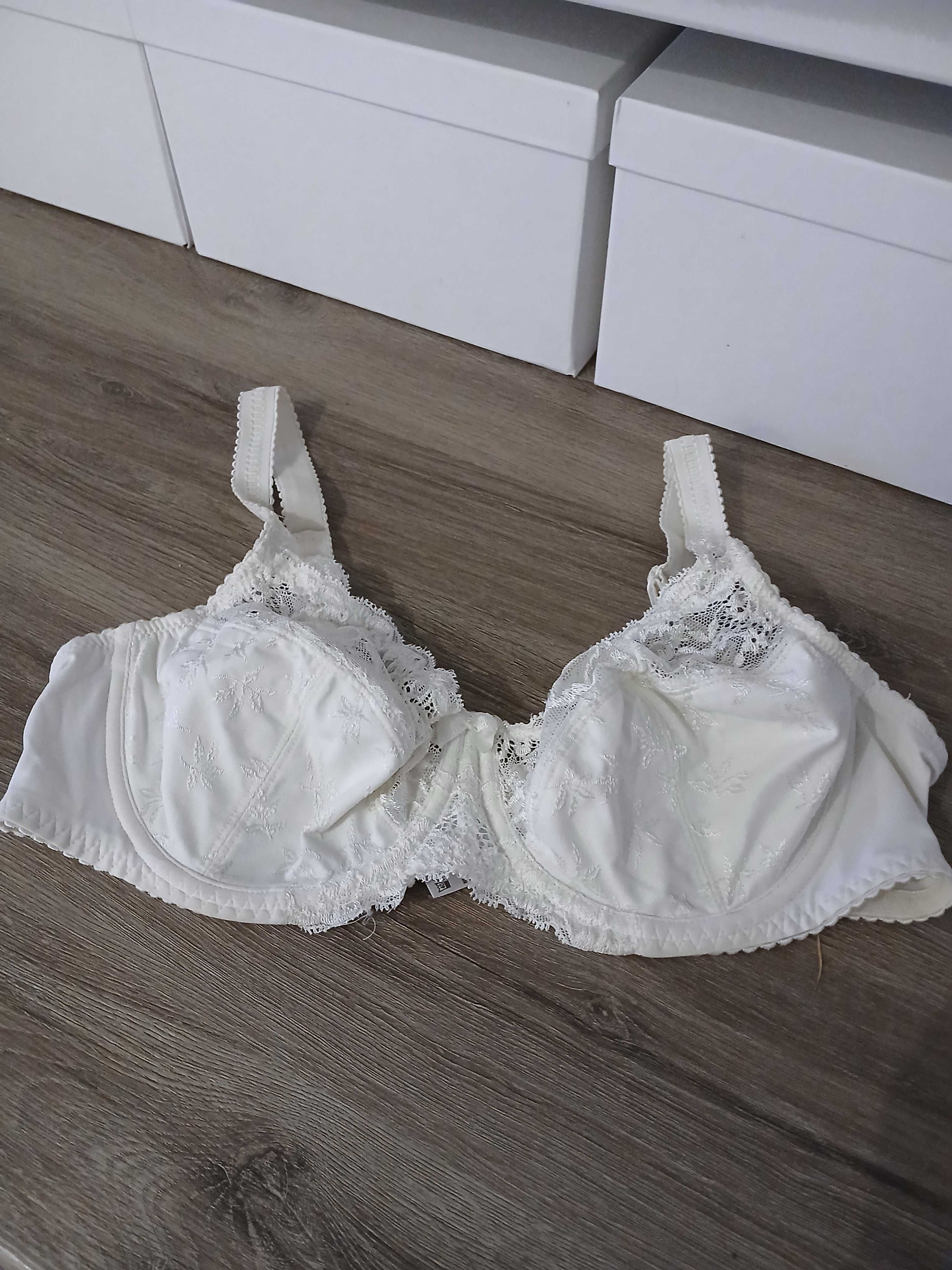 biustonosz 75 C Marks Spencer