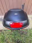 Kufer centralny Honda XL,Varadero,Cbf,Vfr,Deauville,itp+Oparcie