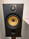 Kolumny Bowers & Wilkins 685 S2
