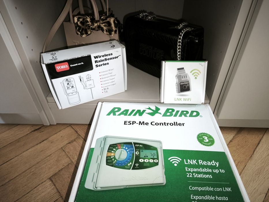 Rain Birdy sterownik , czujnik deszczu i moduł łączności