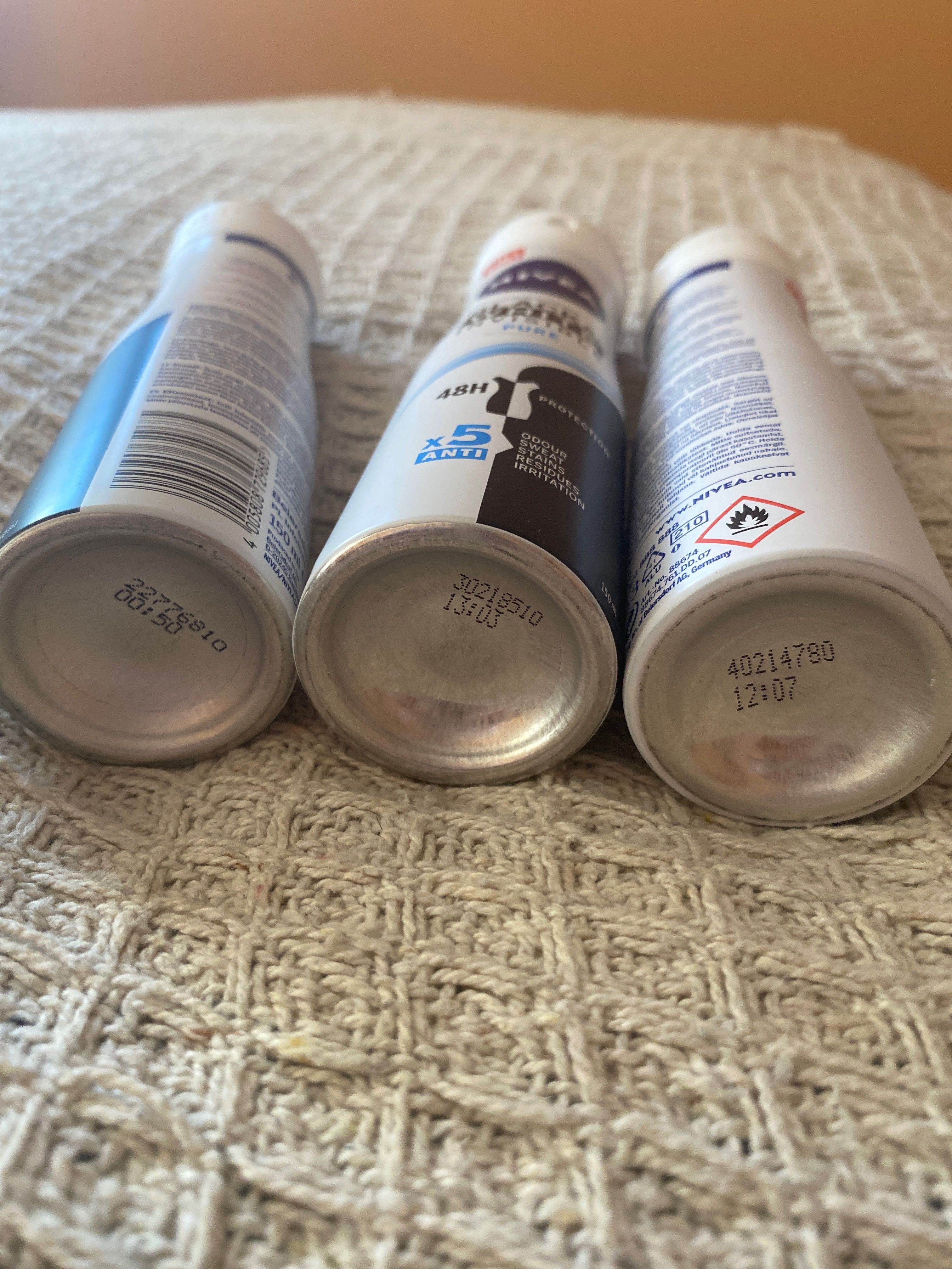 Dezodorant Nivea Black and White 3szt.