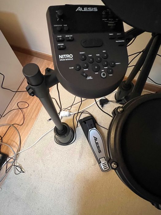 Bateria Eletrónica Alesis Turbo Mesh Kit