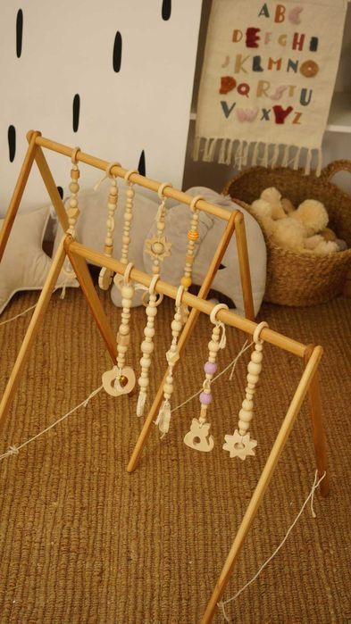 На виписку Подарунок Тренажер Монтессорі Підлоговий Мобіль з підвісами