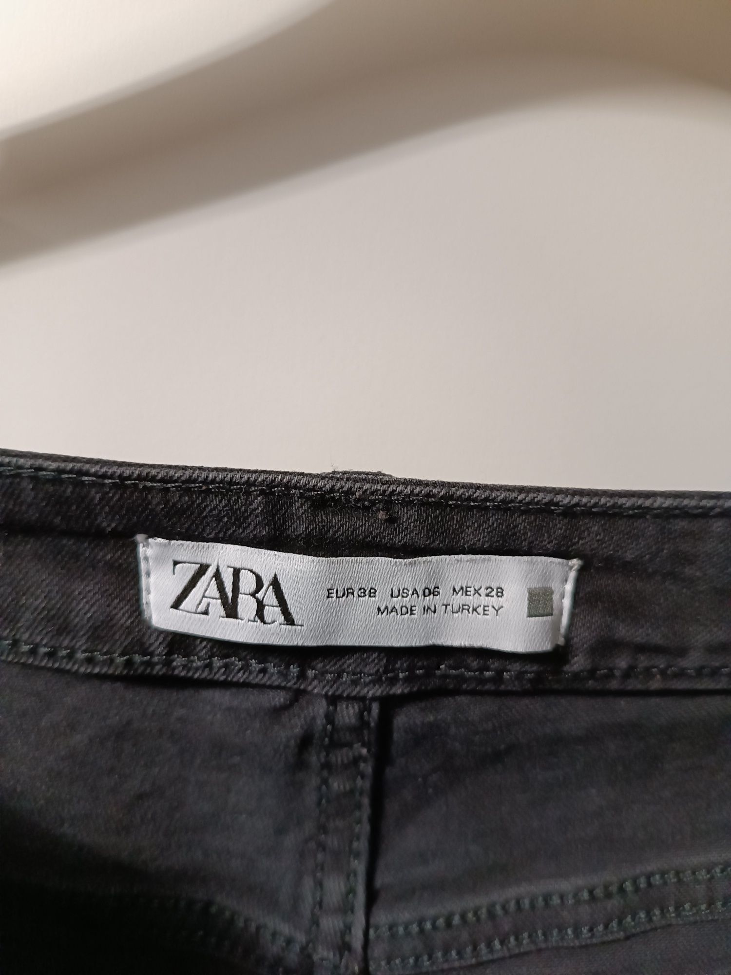 Spodnie ZARA jeansy
