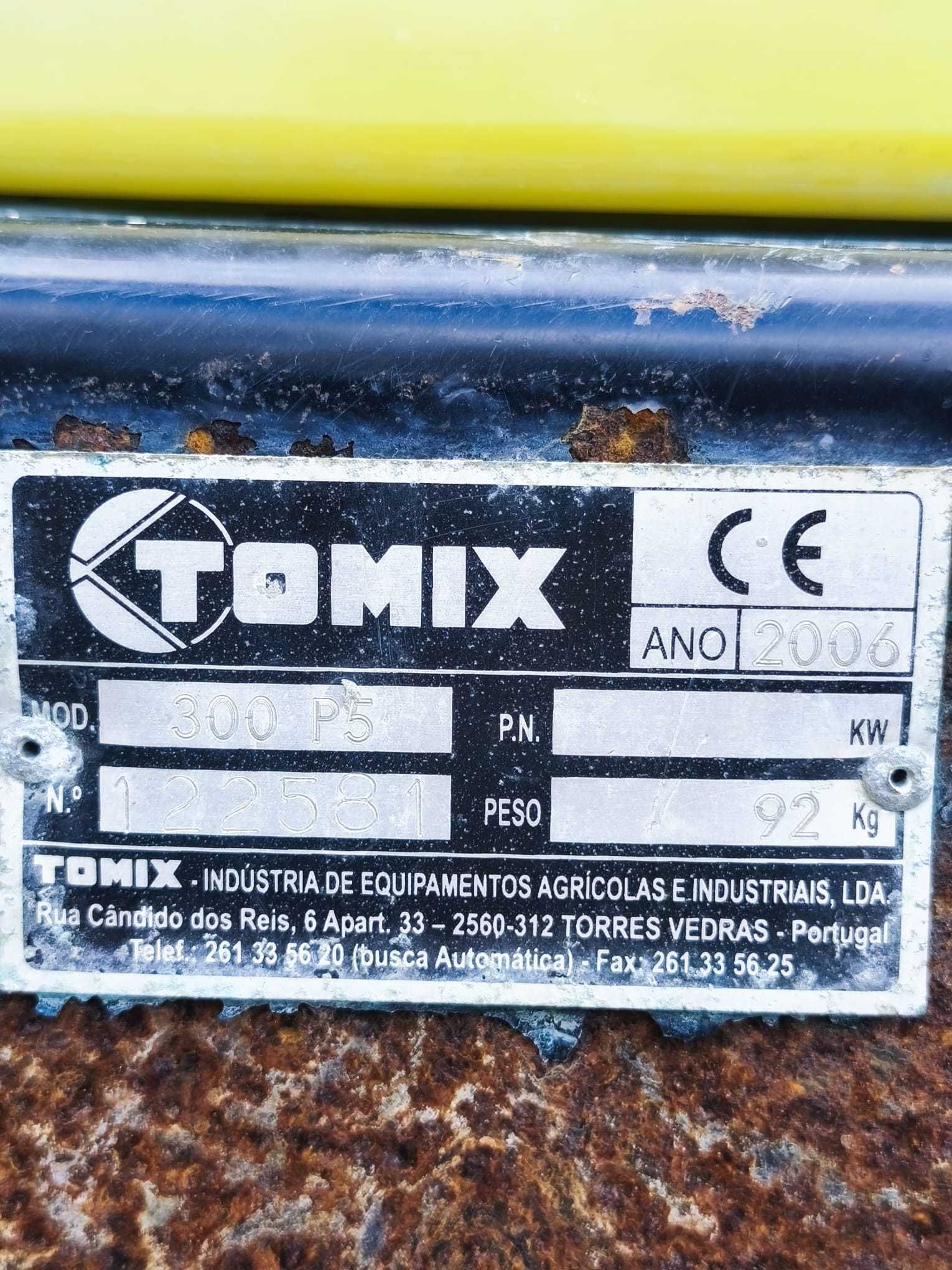 Tomix 300L com enrolador, mangueira e pistola