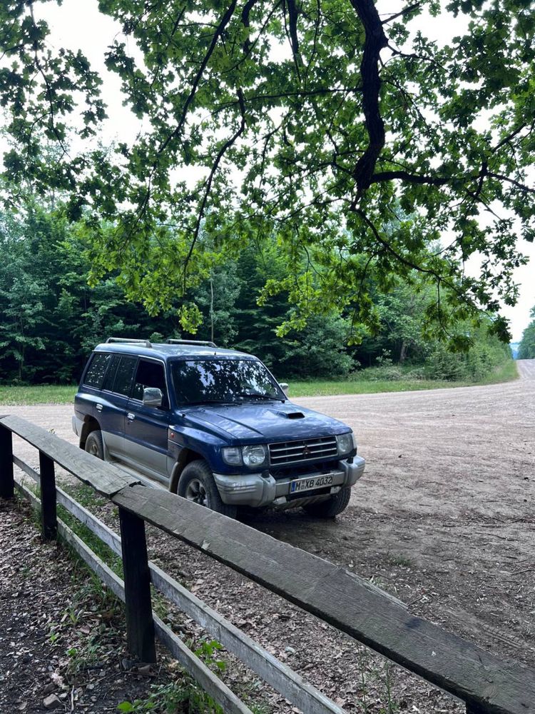 Mitsubishi Pajero 2