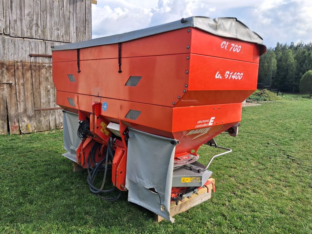 Rozsiewacz nawozu Rauch Axera H EMC 1102, 2006r. KUHN
