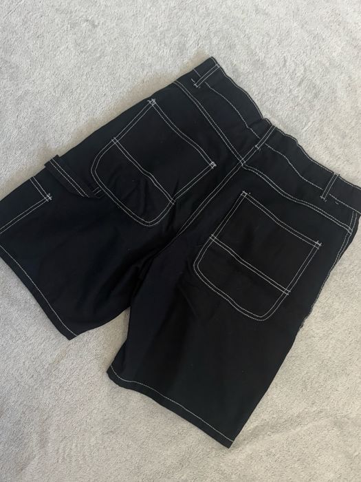 шорти з контрасними швами