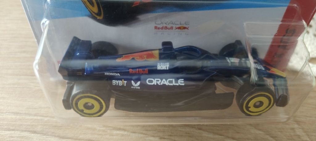 Hot wheels Oracle Red Bull Racing 2025 Formuła 1