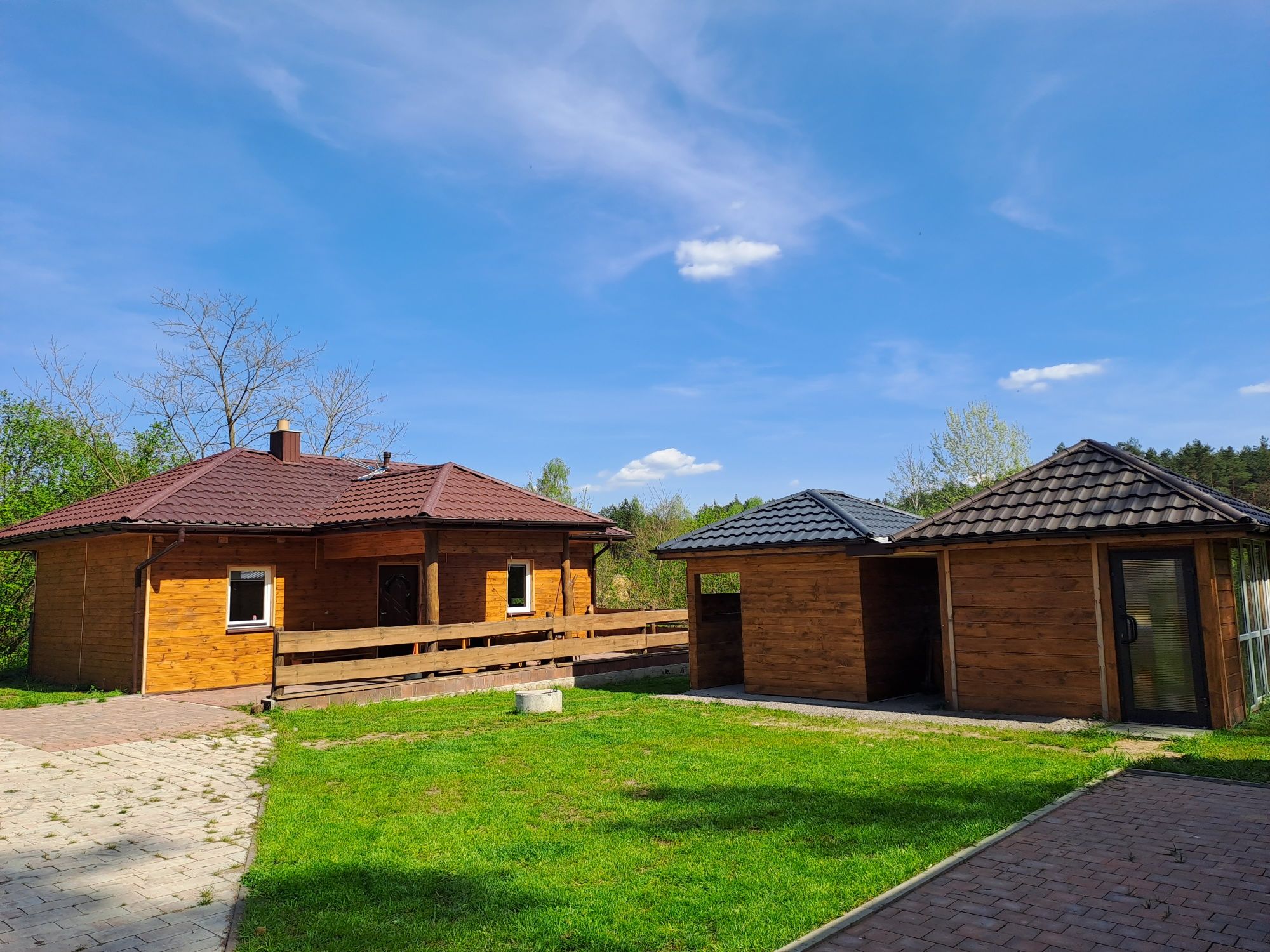 Całoroczna agroturystyka z prywatnymi jacuzzi, altanami i wifi