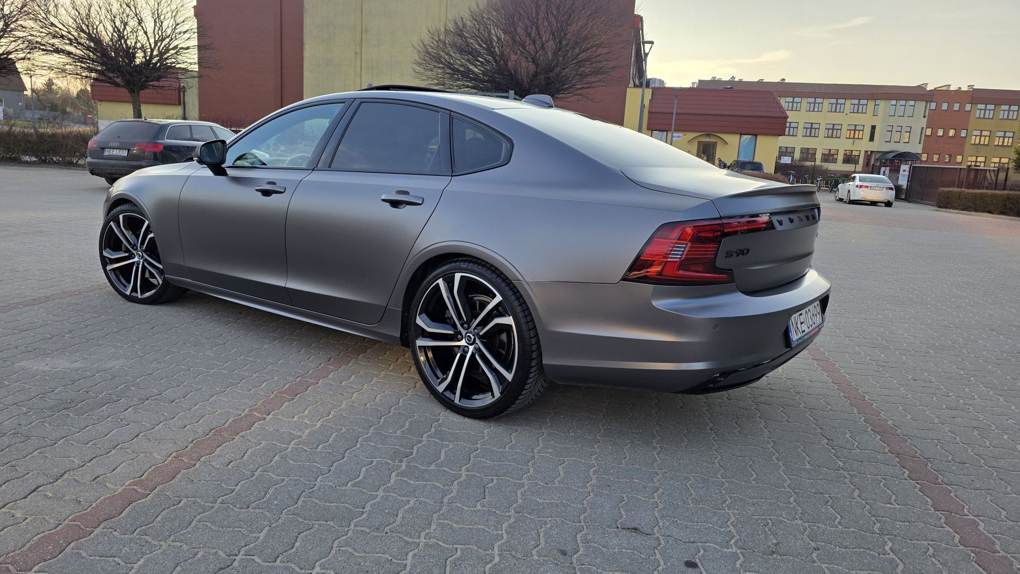 Volvo s90 R-design 4x4 rok 2021 silnik 2.0 diesel 250km igła zamiana