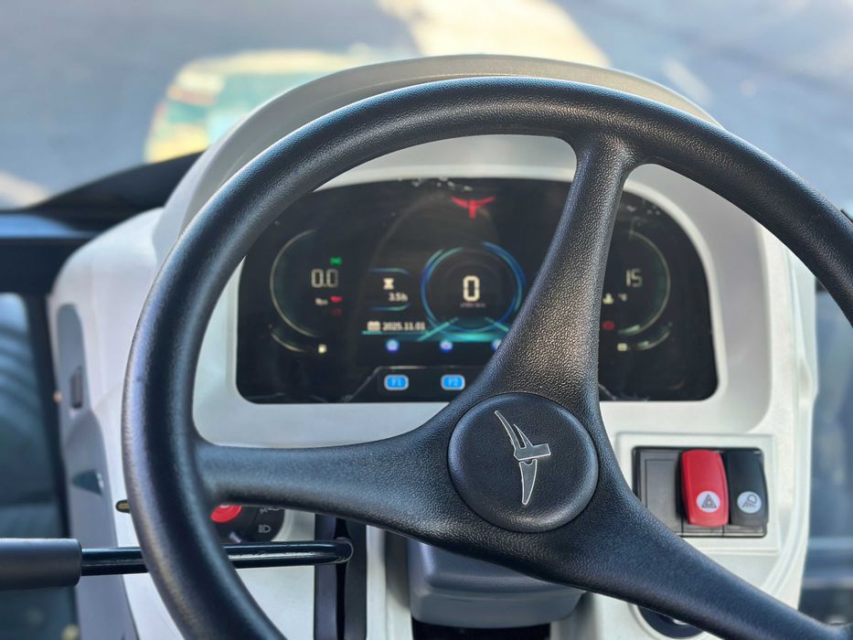 Трактор ДТЗ 1104