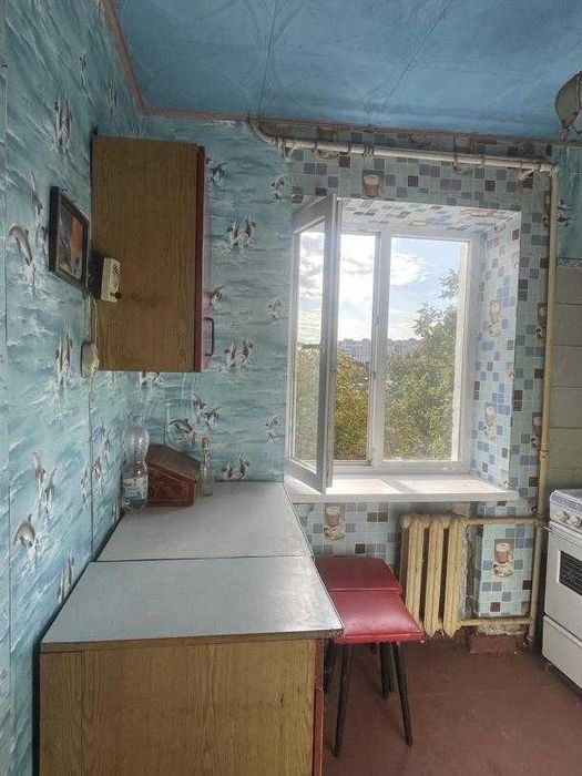 Продам 3х комнатную квартиру на Холодной Горе в кирпичном доме