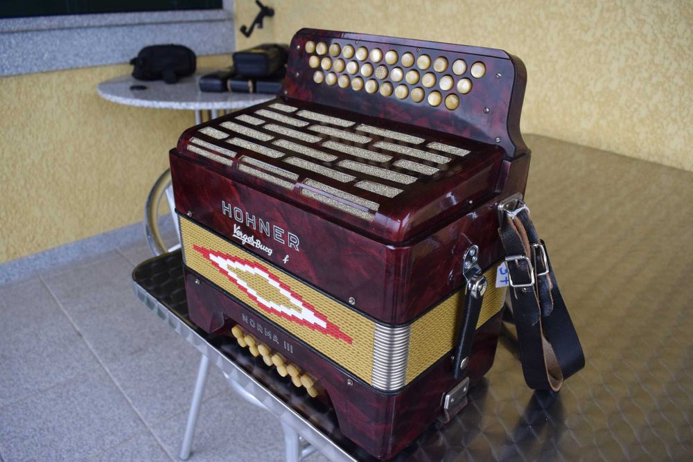 Concertina Hohner Norma III 3 Voz. Fa# La# La#