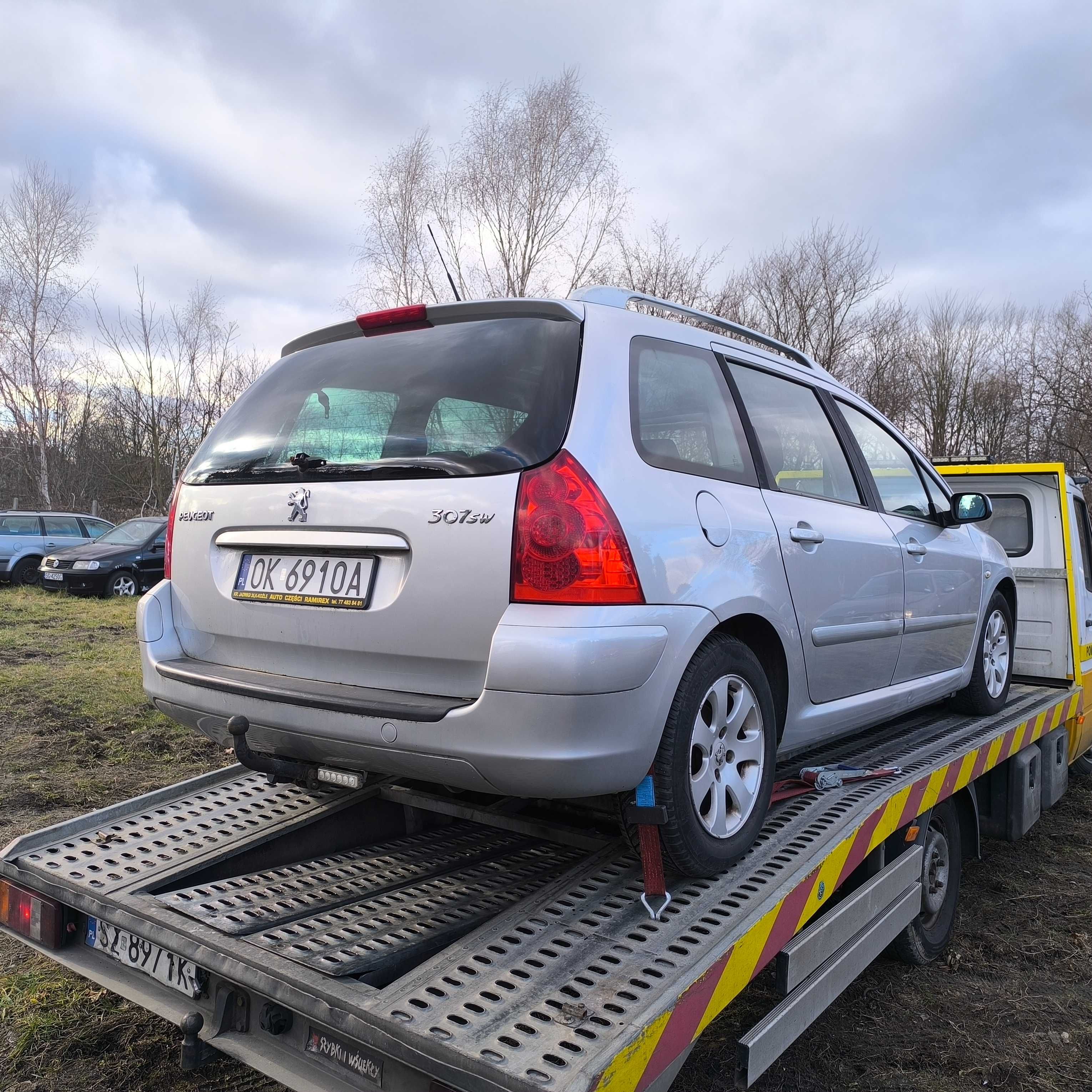 Peugeot 307 sw 1.6hdi panorama 7 osobowy ładny