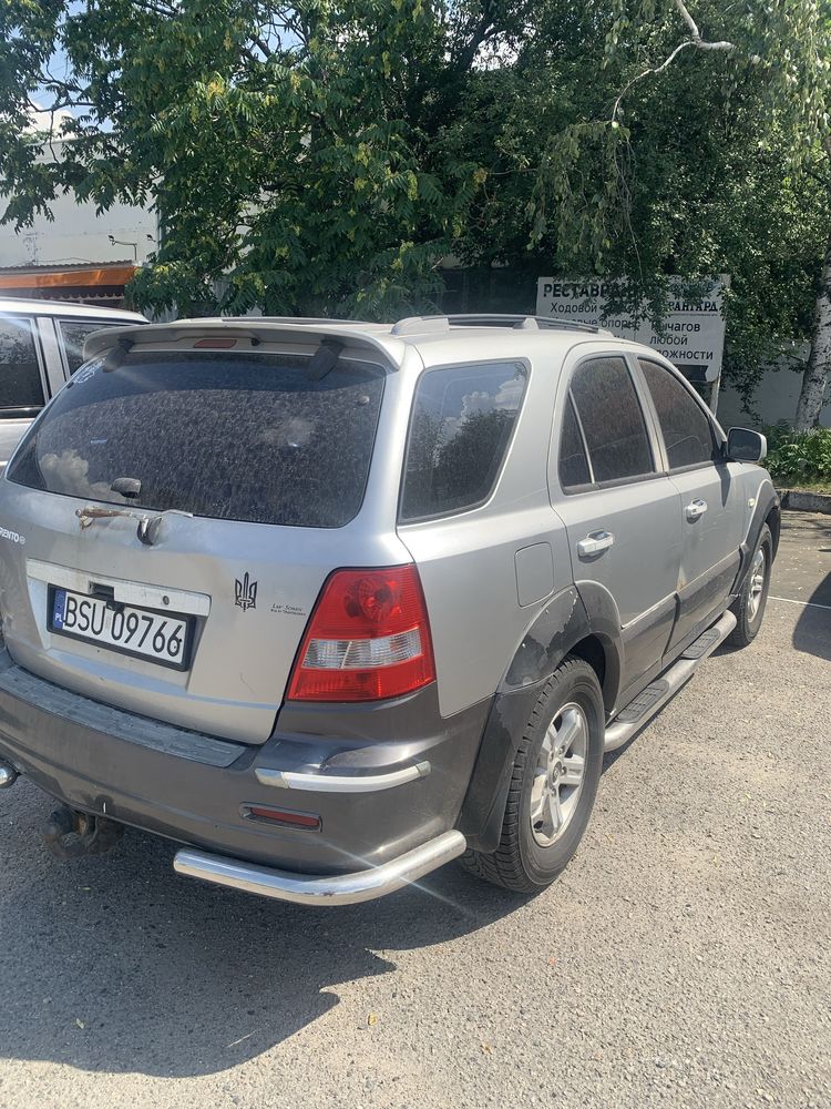 Киа соренто.