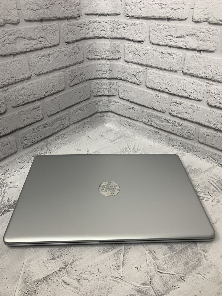 HP 15-WD3005NL intel i5-1135G7/RAM 12 GB/SSD 512 GB/Nvidia MX350