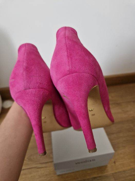 Szpilki Wojas fuksja rozmiar 39 zamsz skóra