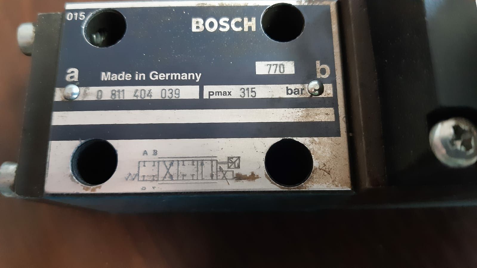 Zawór sterujący Bosch Rexroth 4WRPH 6 C4