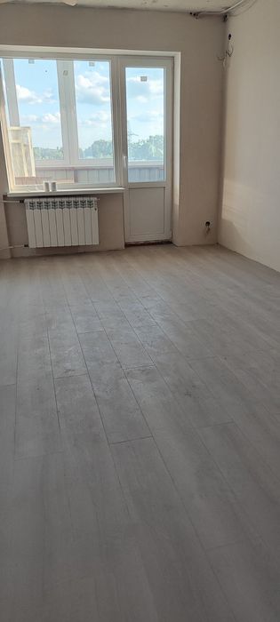 2 ком. квартира , Титова, Строителей, ремонт. 40000 $ vv