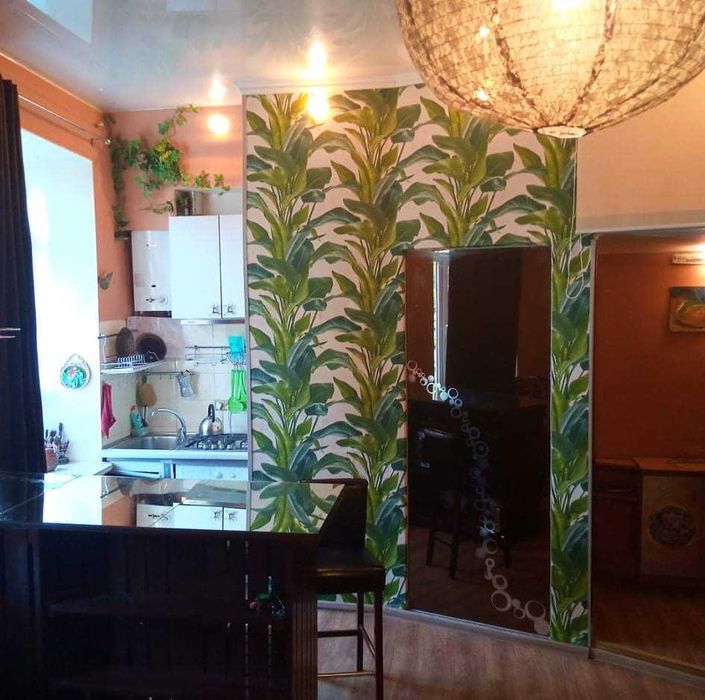 Подiл. метро Контрактова площа  8 хв. пішки. вул.Введенська 6