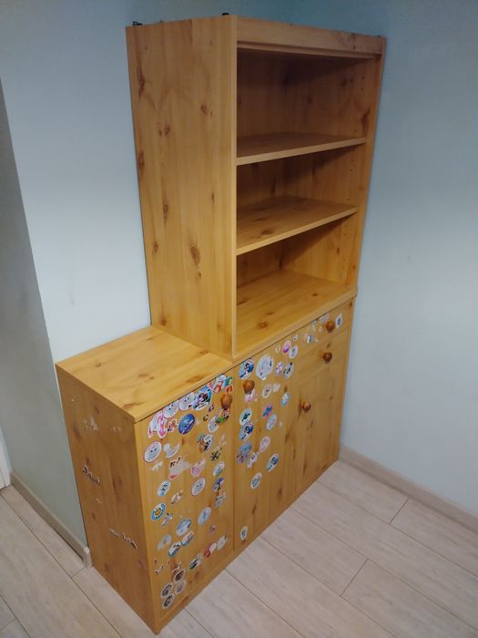 Meble dziecięce: szafa, szafki, regał