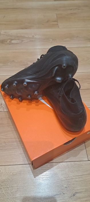 Sprzesam buty piłkarskie Nike ZM SUPERFLY 10 ELITE AG-PRO roz. 38,5