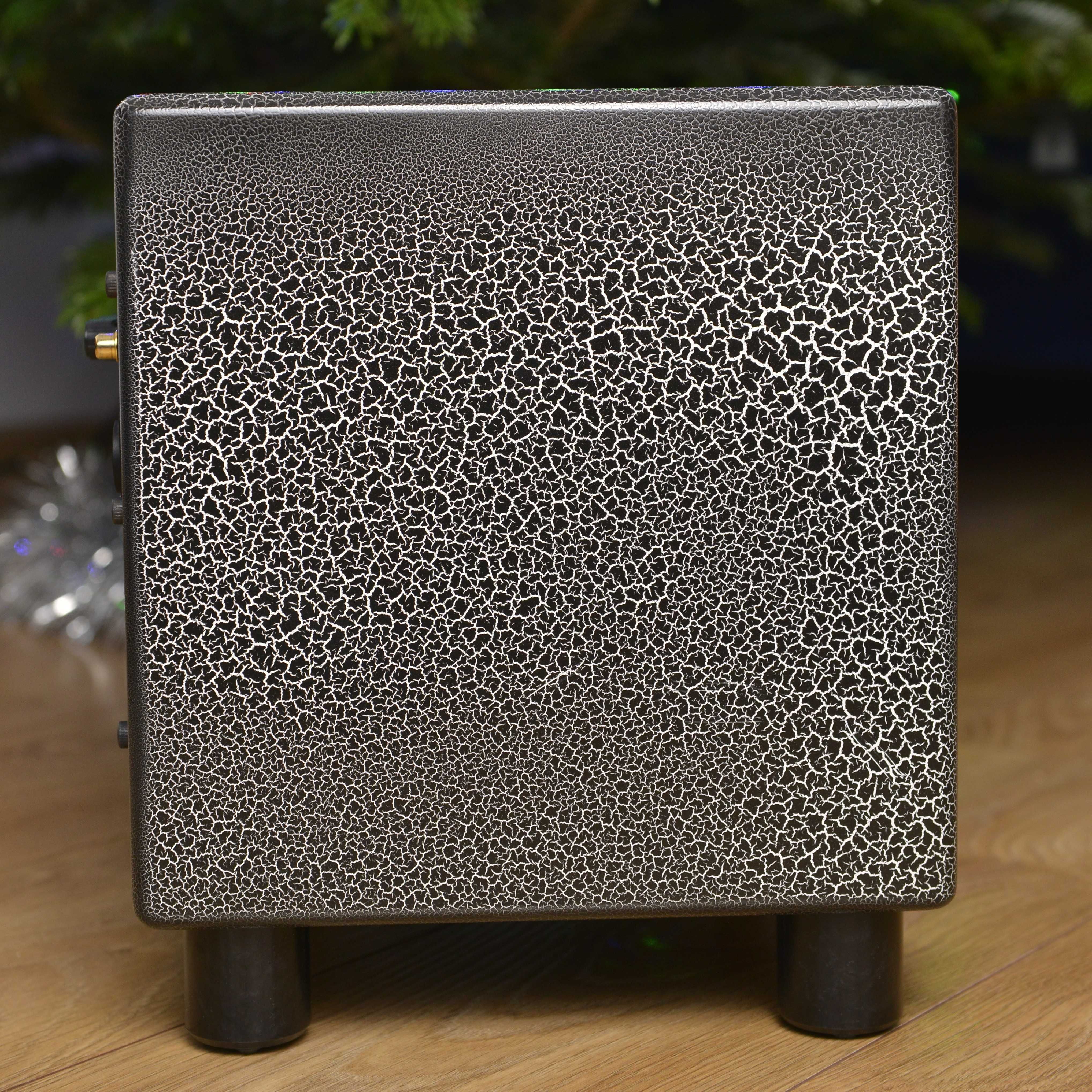 REL QUAKE - Subwoofer Aktywny - Lakier Cracked Crackle Effect