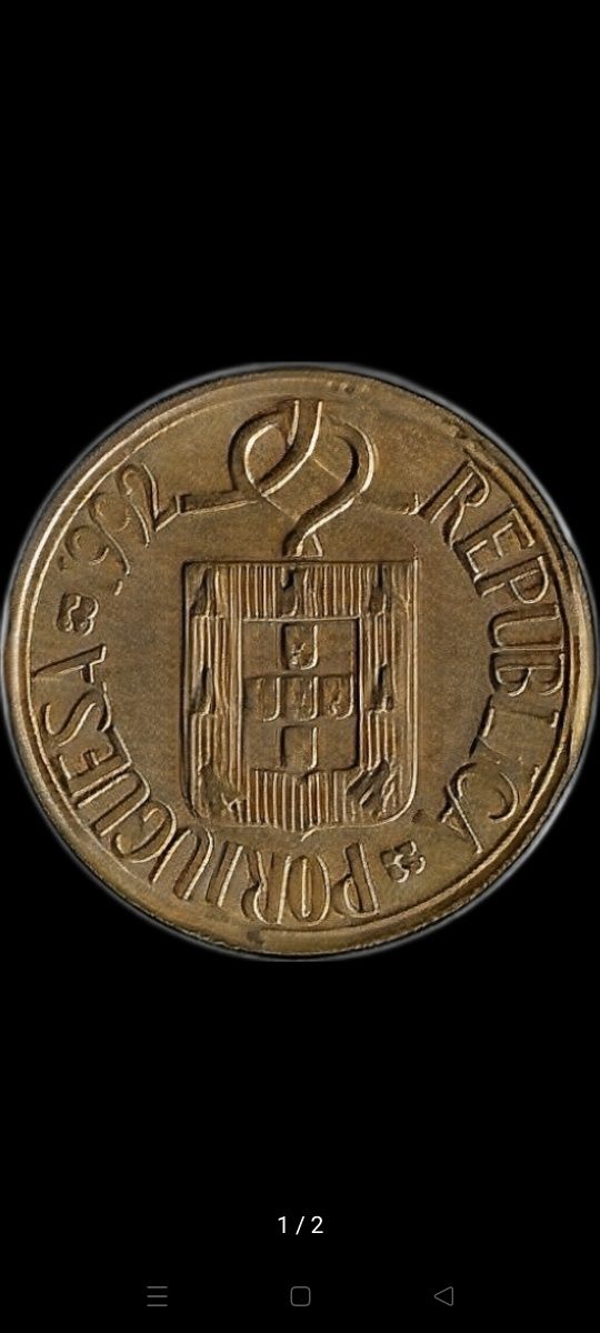 Moeda 5 escudos Anos: 1986,87 e 1989 a 2000