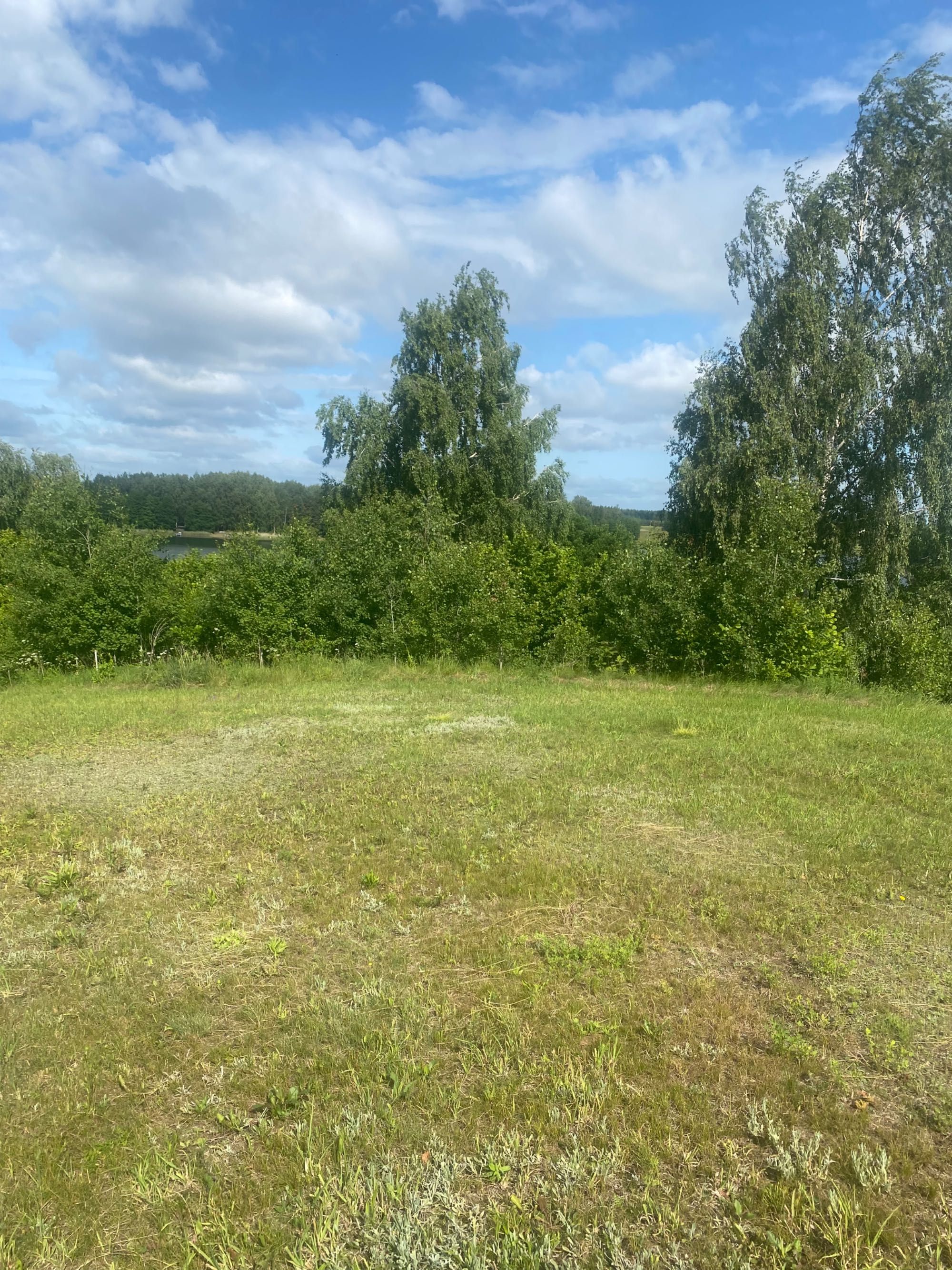 Piękna działka nad jeziorem