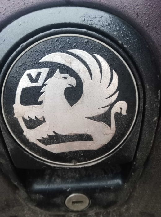 opel omega B потребує косметичного ремонту