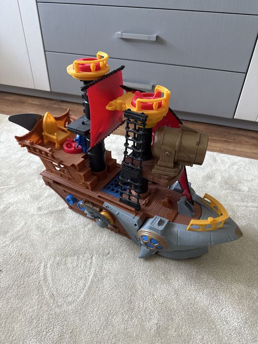 Fisher-Price Imaginext Statek piracki Rekin