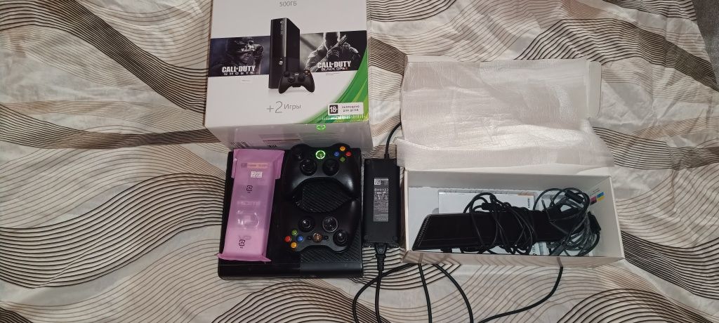 Xbox 360 E + Kinect