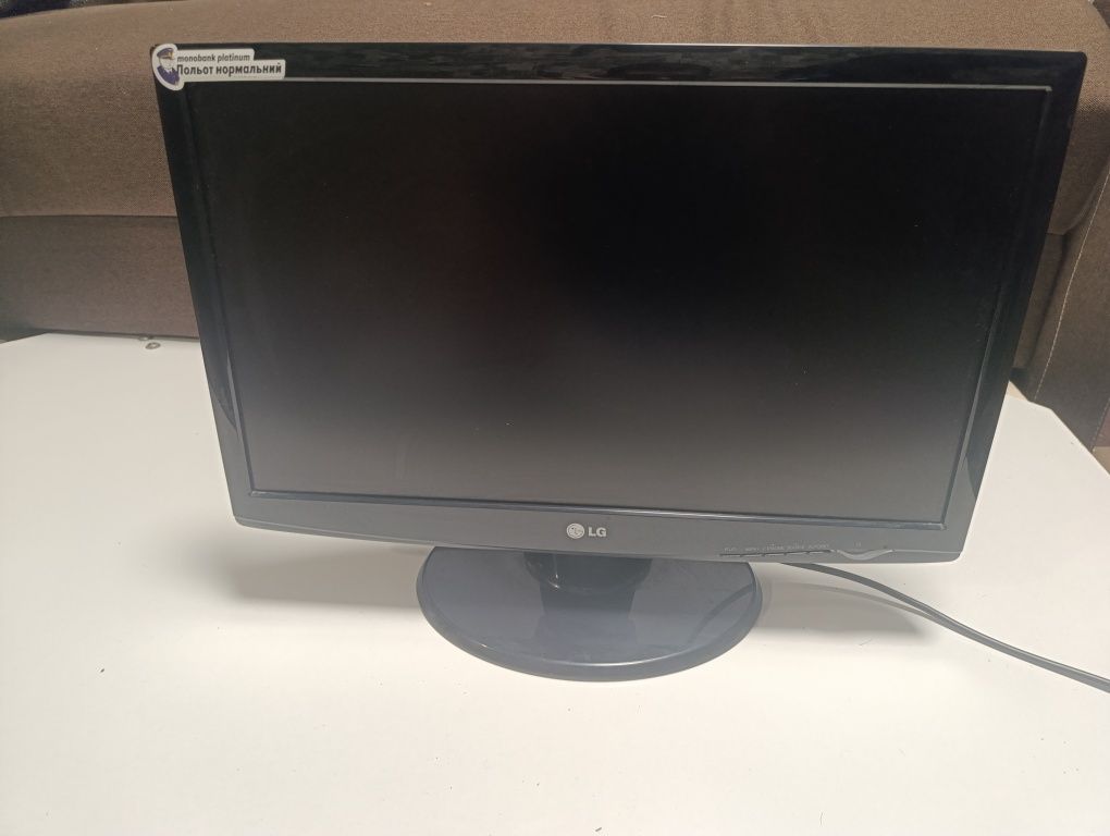 Монитор LG flatron w2243 t-pf