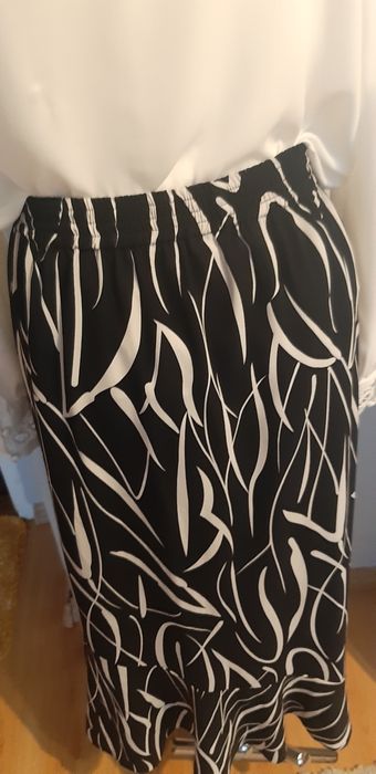 Spódnica elegancka na gumce